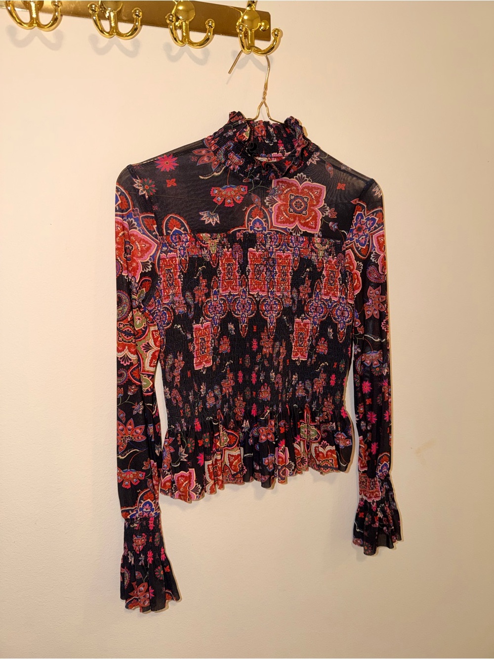 C&V Chelsea & Violet XS Floral Paisley Smocked Mesh Top
